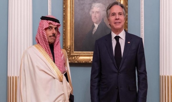 وزير الخارجية السعودي يبحث تطورات الأوضاع في الشرق الأوسط مع نظيرة الأميركي