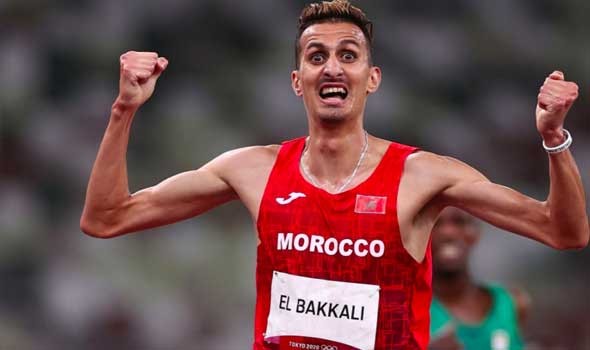 العاهل المغربي يستقبل العداء سفيان البقالي المُتوج بالذهبية في الأولمبياد ويُوشحه بوسام العرش