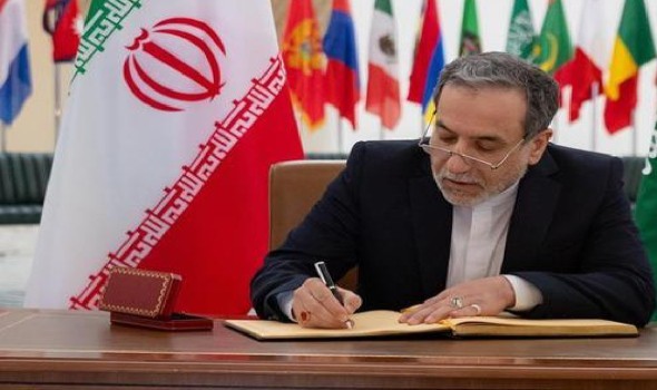 عراقجي يتحدّث عن فرصة