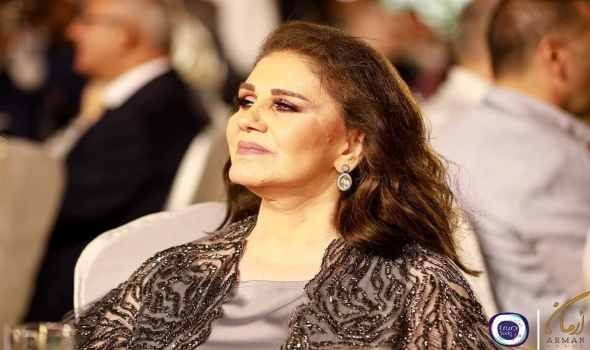 الفنانة ميادة الحناوي تُؤكد أن سوريا مرت بحقبة صعبة ومظلمة
