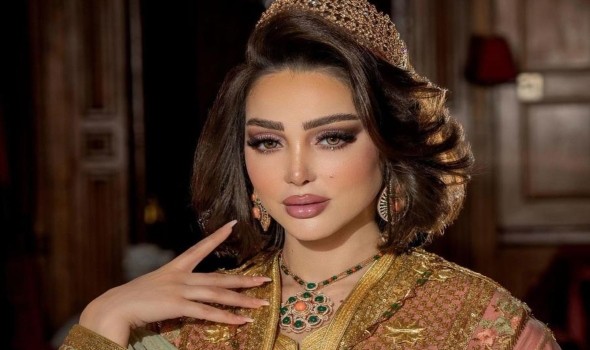 المغربية بسمة بوسيل تتحدث عن جوانب من حياتها الشخصية وتفاصيل عودتها إلى الغناء
