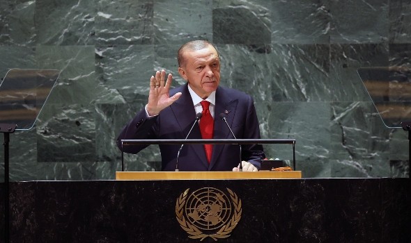 إردوغان أبلغ بلينكن باستمرار العمليات ضد الوحدات الكردية