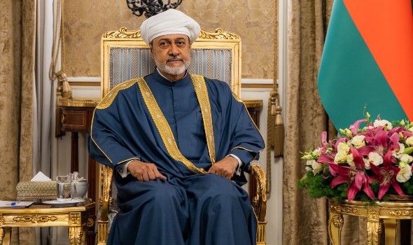 سلطان عمان يُهنئ الملك محمد السادس بمناسبة نجاح العملية الجراحية التي أجراها بالمصحة الملكية