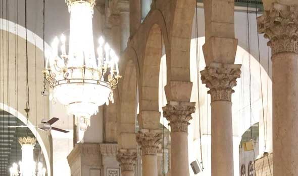 وفيات وإصابات وإطلاق نار إثر حدوث تدافع في المسجد الأموي بدمشق ظهر اليوم الجمعة 10 يناير