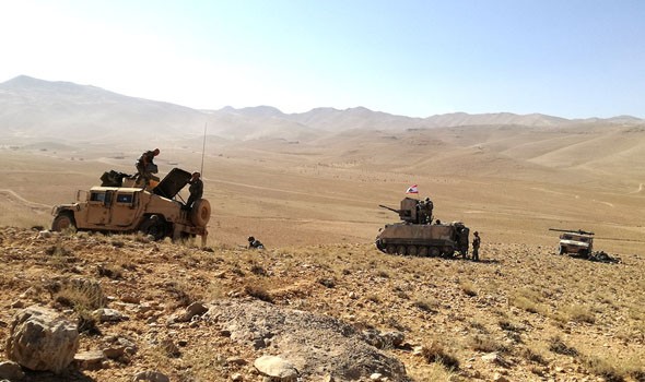 الجيش اللبناني يواصل الرد على إطلاق القذائف من سوريا ويشدّد التدابير الأمنية مع عودة ملف ترسيم الحدود بين البلدين إلى الواجهة