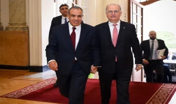 مصر تعمل على حشد الدعم الدولي لتنفيذ الخطة العربية لإعادة إعمار غزة ورئيس الوزراء الفلسطيني يدعو لتبني
