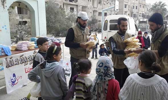 فوضى وجوع في غزة بعد دخول محدود للمساعدات وسط انهيار أمني وهجوم مسلح على قافلة غذائية