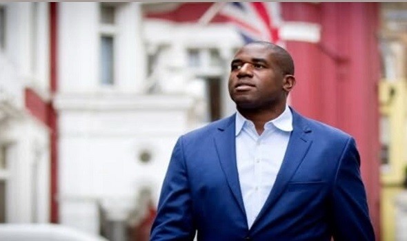 وزير الخارجية البريطاني يُجدد دعم مبادرة الحكم الذاتي المغربي