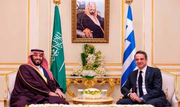 ولي العهد السعودي يبحث مع رئيس وزراء اليونان تطورات المنطقة وتداعيات الهجمات الإسرائيلية على إيران