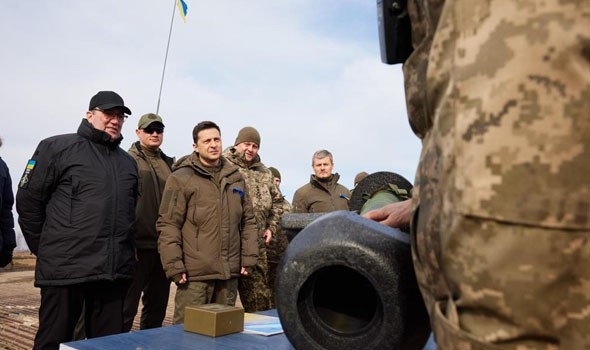 أوكرانيا مستعدة «لشراء أو استئجار» أنظمة دفاع جوي بعد تعليق تسليم أسلحة أميركية