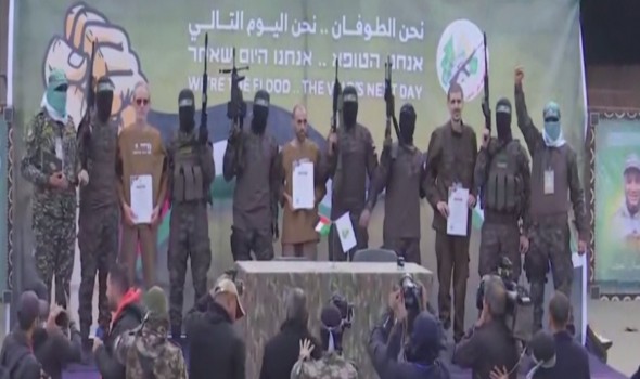 رهائن سابقون في غزة يطالبون بوقف الحرب وسط خطط إسرائيل لتوسيع العمليات
