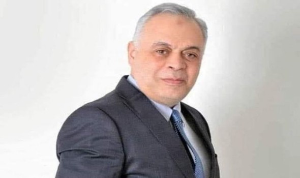 أشرف زكي يترك منصبه كنقيب للفنانين في مصر
