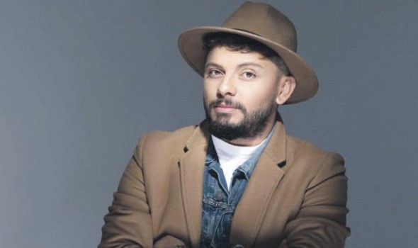 المغربي حاتم عمور يستعد لإصدار عمل غنائي يهديه للمنتخب الوطني لكرة القدم لأقل من 20 سنة