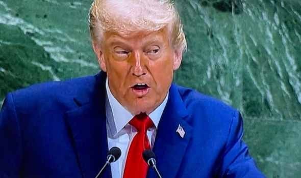 ترامب يؤكد أنه غير مسموح له بالترشح لولاية رئاسية ثالثة ويصف ذلك بالمؤسف