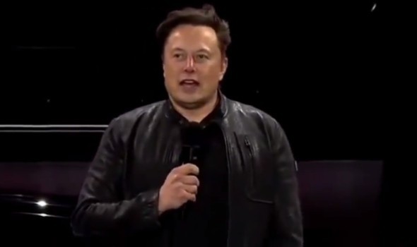 ترامب يمتدح إيلون ماسك بعد خلاف طويل ويؤكد حبه الدائم له