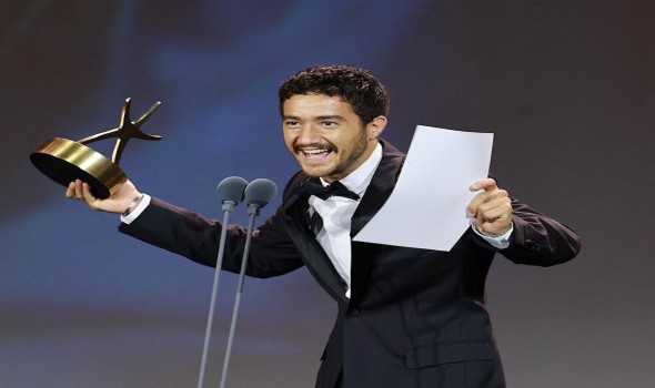 أحمد مالك أول مصري يفوز بجائزة أفضل ممثل في ختام مهرجان الجونة