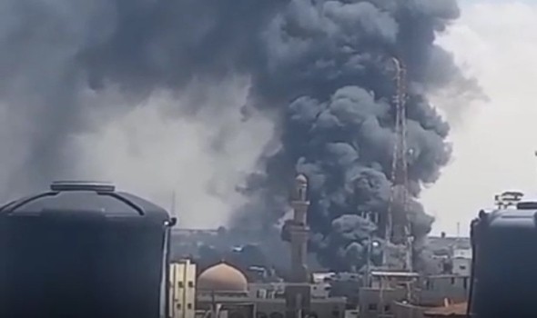 مصرع عشرة أشخاص وإصابة واحد وعشرين في حريق ناقلة نفط بإندونيسيا