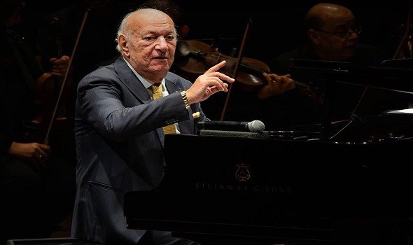 عمر خيرت موسيقي استثنائي صنعت تجربته مساراً مختلفاً وحضوراً لا ينطفئ رغم مرضه الأخير