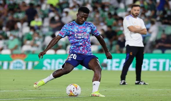 هدف فينيسيوس يقود ريال مدريد للفوز على بنفيكا في مباراة شهدت هتافات عنصرية