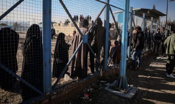 إغلاق مخيم الهول في الحسكة بعد إخلائه بالكامل ونقل قاطنيه إلى ريف حلب