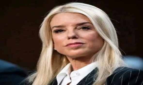 وزيرة العدل الأميركية ترفض الاعتذار لضحايا إبستين وتدافع عن ترامب
