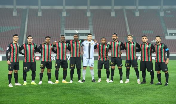 كاف يمنح الجيش الملكي 72 ساعة للرد على تقرير مراقب مباراة الأهلي