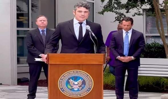 FBI يحقق مع مدير مكافحة الإرهاب المستقيل جو كينت بتهمة تسريب معلومات