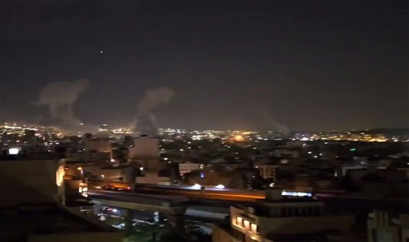 استهداف وزير الاستخبارات الإيراني وترجيحات بمقتله في غارة على طهران