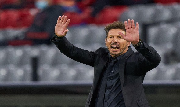 سيميوني يرد بغضب على الصحافيين