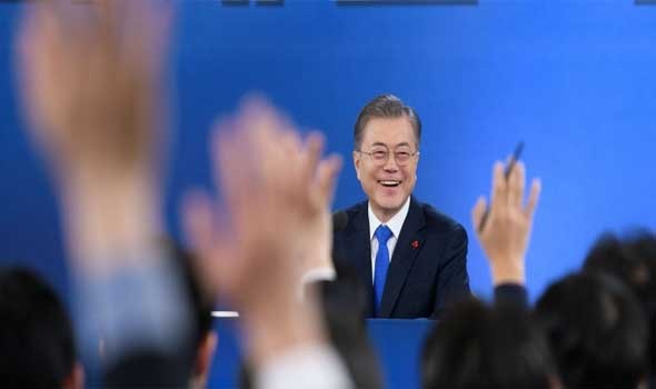 كوريا الجنوبية تدرس طلب دونالد ترامب لإرسال سفن حربية إلى مضيق هرمز