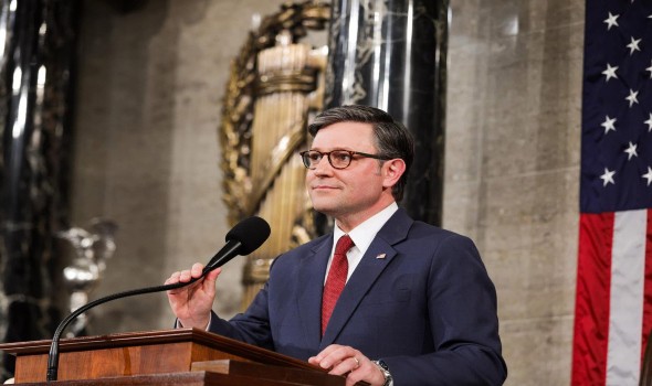 مايك جونسون يؤكد أن المهمة الأميركية في إيران ستنتهي قريباً