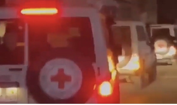 الصليب الأحمر يسلم إيران أكثر من 170 طناً من المواد الإغاثية خلال أبريل
