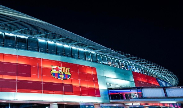 برشلونة يضرب ريال مدريد بثنائية ويتوج رسميا بلقب الدوري الإسباني