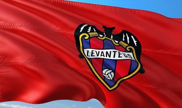 مواعيد مباريات اليوم الجمعة 8-5-2026 في ملاعب العالم