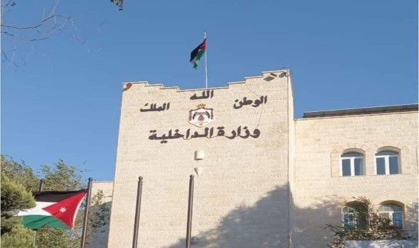 الأردن يمنع دخول القادمين من بلدين بسبب فيروس إيبولا