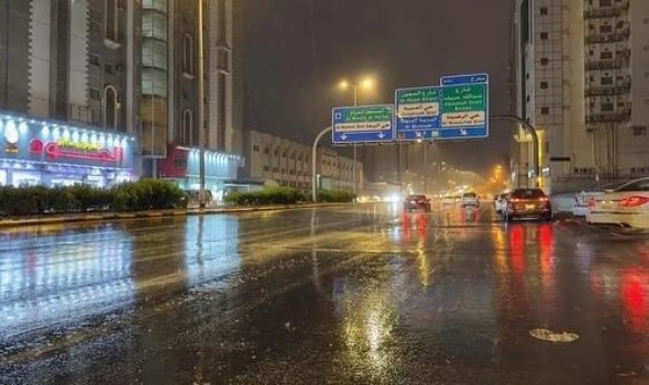 أمطار رعدية وسيول متوقعة على مكة وتحذيرات من تقلبات الطقس