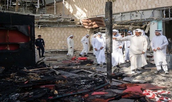 وزير داخلية الكويت يتفقد مبنى المطار عقب تعرضه لعدوان إيراني