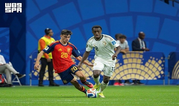إسبانيا تتخطى السعودية برباعية نظيفة