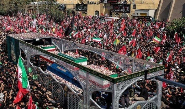 جثمان خامنئي يصل إلى النجف تمهيداً لمراسم تشييعه في العراق الأربعاء والرئيس الإيراني و أنجال الفقيد في النجف للمشاركة