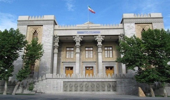 إيران تستدعي المبعوث البريطاني احتجاجا على تصنيف الحرس الثوري تهديدا أمنيا